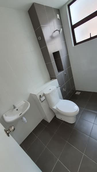 Cluster House for Sale in Setia Ecohill (Semenyih) - Eqhern Oon - Bathroom - PropertyGuru.com.my