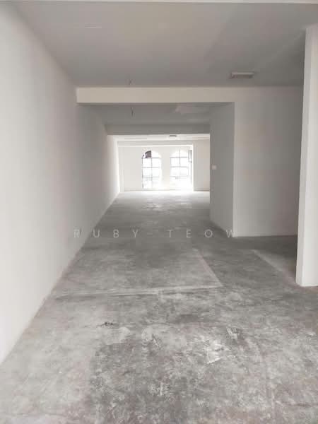 Kedai untuk Disewa di Taman Mount Austin (Tebrau) - Ruby Teow - Interior - PropertyGuru.com.my