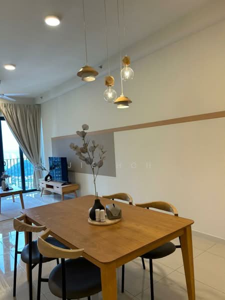 Servis Apartment untuk Disewa di Sunway Avila Residences - Jie Hoh - Dining Room - PropertyGuru.com.my