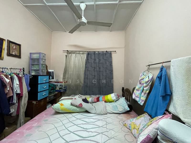 Rumah Teres 1 Tingkat untuk Dijual di Bandar Sri Damansara (Selangor) - Yanis Cheong - Bedroom - PropertyGuru.com.my