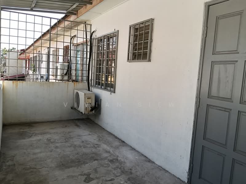 Rumah Teres 2 Tingkat untuk Disewa di TAMAN PUCHONG UTAMA (Puchong) - Vivian Siew - Exterior - PropertyGuru.com.my