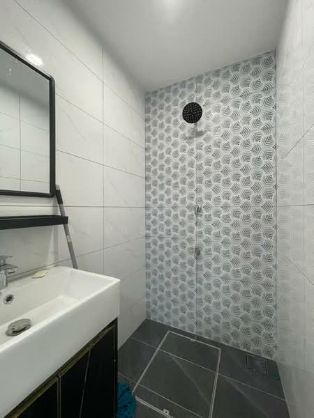 2-storey Terraced House for Sale in Bandar Baru Permas Jaya (Permas Jaya) - Alviss Tay - Bathroom - PropertyGuru.com.my
