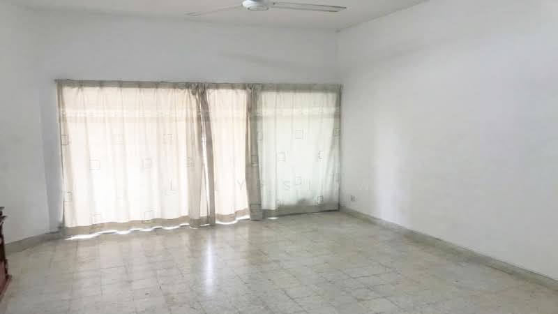 2-storey Terraced House for Sale in Taman Mayang (Petaling Jaya) - Lily Siow - Living Room - PropertyGuru.com.my