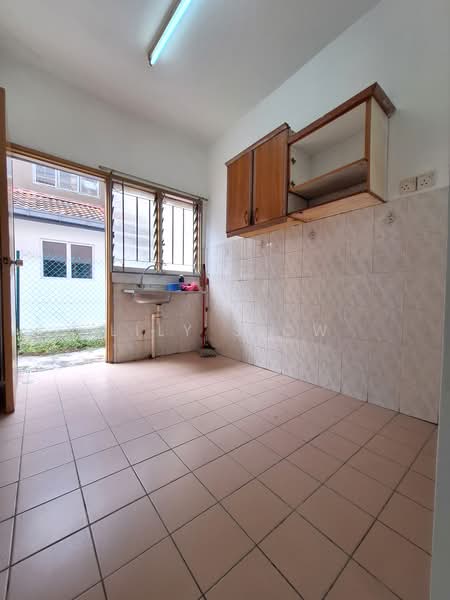 Rumah Teres 2 Tingkat untuk Dijual di Bandar Puchong Utama (Puchong) - Lily Siow - Kitchen - PropertyGuru.com.my