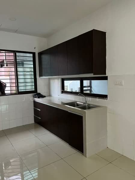 Rumah Teres 2 Tingkat untuk Dijual di Nilai (Negeri Sembilan) - Joe Matthew - Kitchen - PropertyGuru.com.my