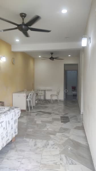 Rumah Teres 1 Tingkat untuk Dijual di Seksyen 2, Taman Kinrara (Puchong) - Paul Po - Living Room - PropertyGuru.com.my