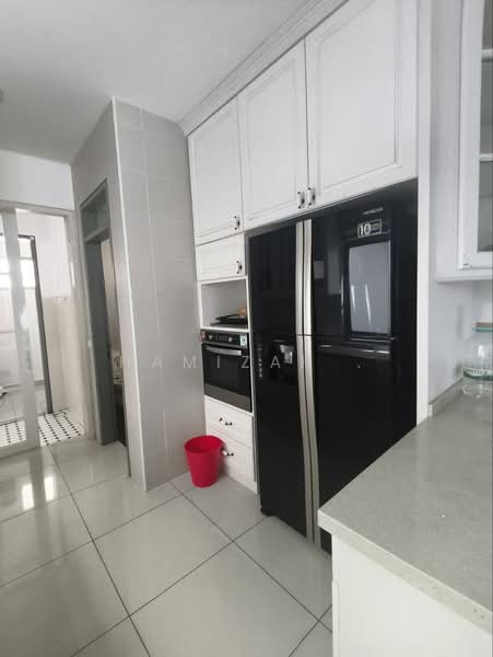 3-storey Terraced House for Rent in Cyberjaya (Selangor) - Hamizah . - Kitchen - PropertyGuru.com.my