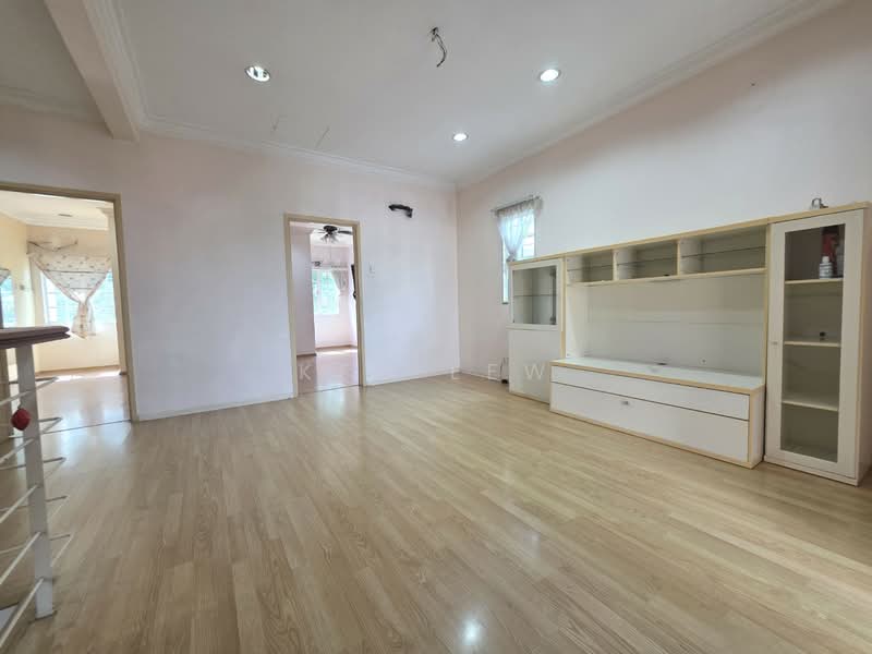 Rumah Teres 3 Tingkat untuk Dijual di Cheras (Selangor) - Ken Lew - Living Room - PropertyGuru.com.my