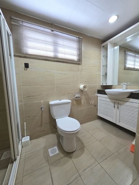 Rumah Teres 3 Tingkat untuk Dijual di Cheras (Selangor) - Ken Lew - Bathroom - PropertyGuru.com.my