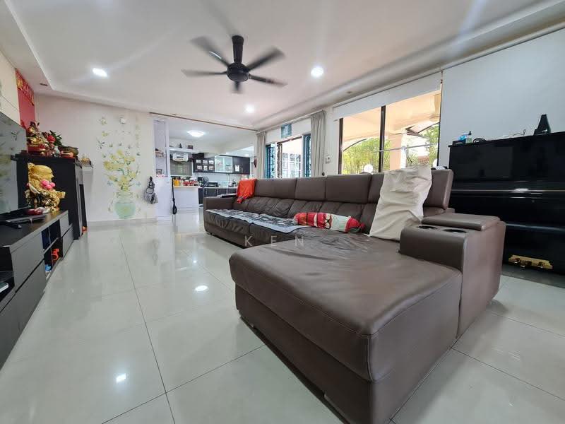 3-storey Terraced House for Sale in Cheras (Selangor) - Ken Lew - Living Room - PropertyGuru.com.my