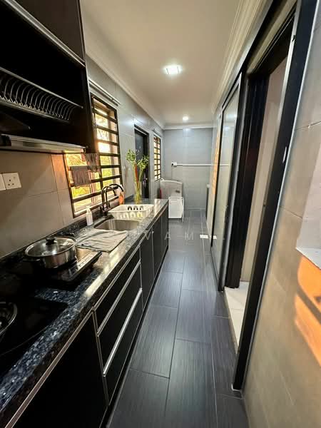 Rumah Teres 3 Tingkat untuk Dijual di Sungai Buloh (Selangor) - Selvam . - Kitchen - PropertyGuru.com.my