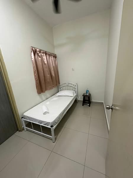 Rumah Teres 3 Tingkat untuk Dijual di Sungai Buloh (Selangor) - Selvam . - Bedroom - PropertyGuru.com.my