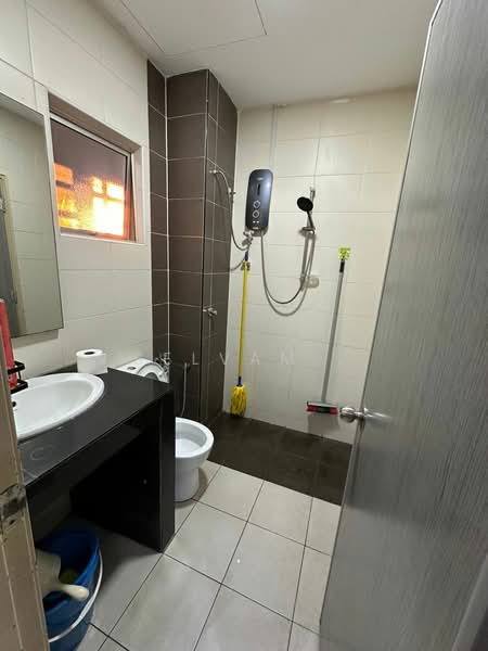 Rumah Teres 3 Tingkat untuk Dijual di Sungai Buloh (Selangor) - Selvam . - Bathroom - PropertyGuru.com.my