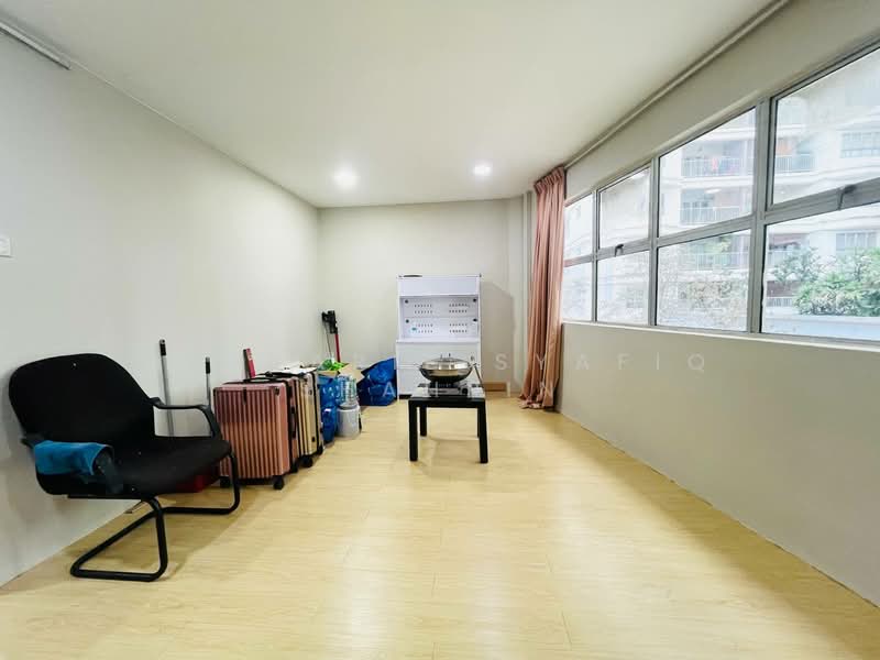 Kedai / Pejabat untuk Disewa di Seksyen 20 (Shah Alam) - Absyarie Syafiq Shahrin - PropertyGuru.com.my