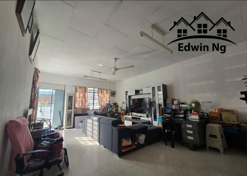 Rumah Berkembar untuk Dijual di Taman Lembah Ria (Ayer Itam) - Edwin Ng - Living Room - PropertyGuru.com.my