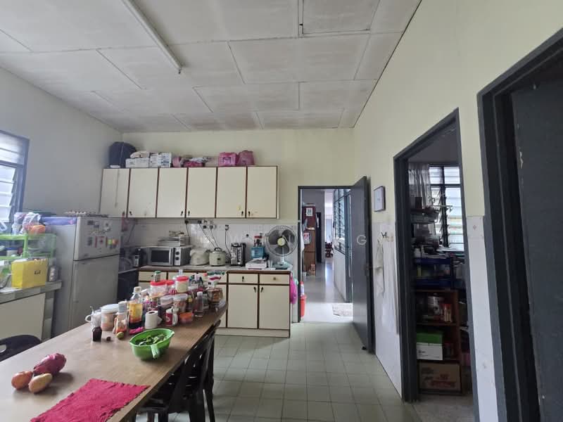 Semi-Detached House for Sale in Taman Lembah Ria (Ayer Itam) - Edwin Ng - Kitchen - PropertyGuru.com.my