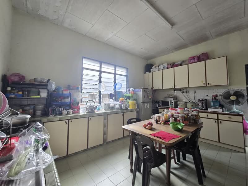 Semi-Detached House for Sale in Taman Lembah Ria (Ayer Itam) - Edwin Ng - Kitchen - PropertyGuru.com.my