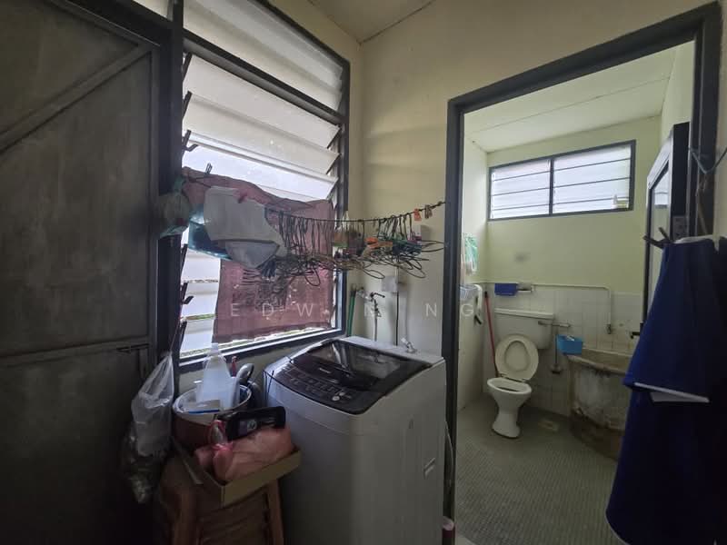 Semi-Detached House for Sale in Taman Lembah Ria (Ayer Itam) - Edwin Ng - Bathroom - PropertyGuru.com.my