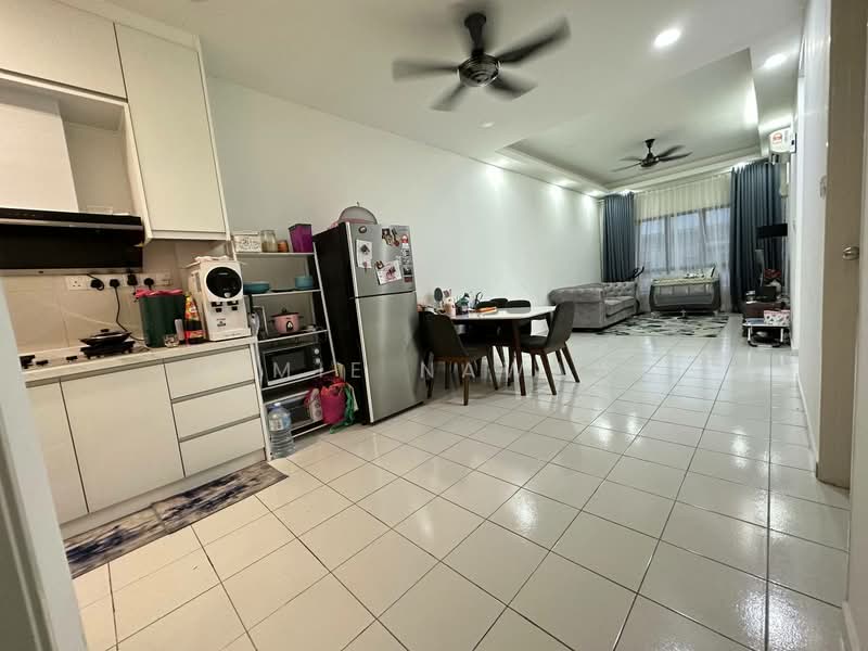 Townhouse for Sale in Bandar Tasik Kesuma (Beranang) - Mimie Nawawi - Kitchen - PropertyGuru.com.my