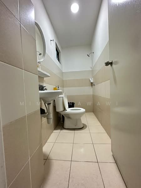 Townhouse for Sale in Bandar Tasik Kesuma (Beranang) - Mimie Nawawi - Bathroom - PropertyGuru.com.my