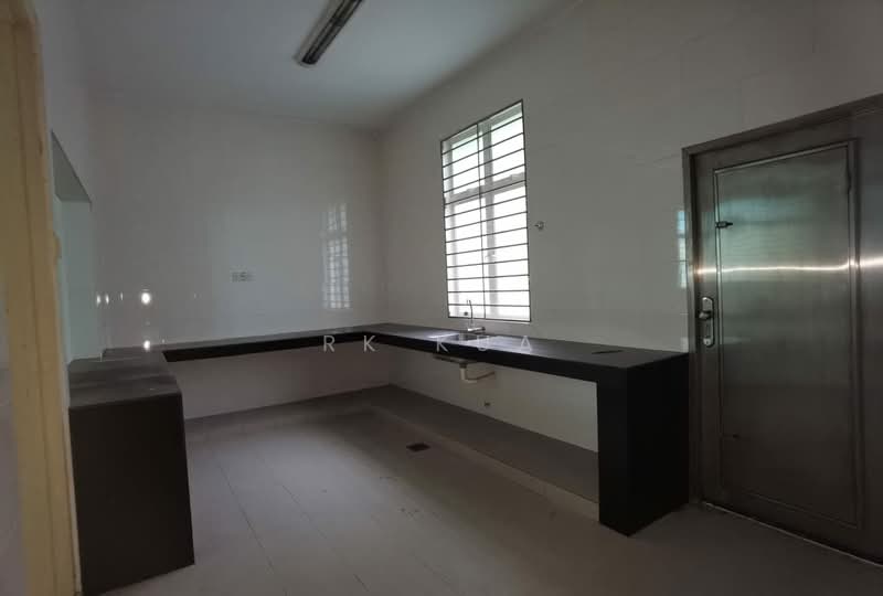 Bungalow for Sale in Pekan Batu 9 (Cheras) - RK Kua - Kitchen - PropertyGuru.com.my