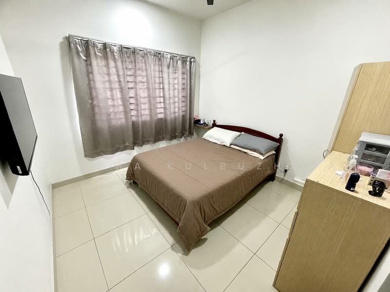 Kondominium untuk Dijual di Residensi Zamrud - Zarema Kulbuzheva - Bedroom - PropertyGuru.com.my