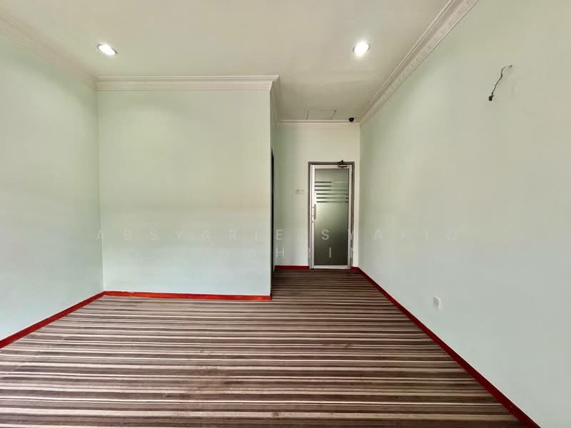 Shop / Office for Rent in Seksyen 24 (Shah Alam) - Absyarie Syafiq Shahrin - Interior - PropertyGuru.com.my