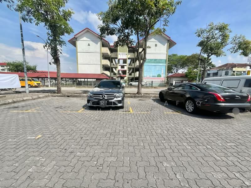 Shop / Office for Rent in Seksyen 24 (Shah Alam) - Absyarie Syafiq Shahrin - Exterior - PropertyGuru.com.my