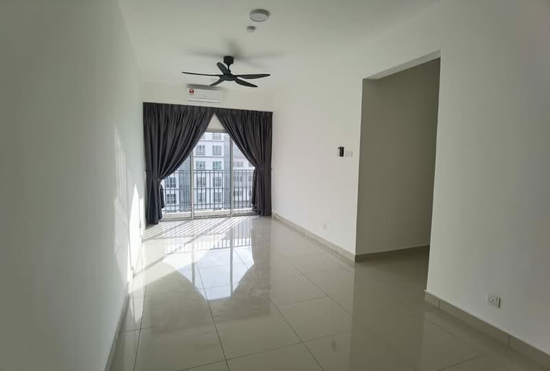 Servis Apartment untuk Dijual di Galleria Equine Park - RK Kua - Living Room - PropertyGuru.com.my