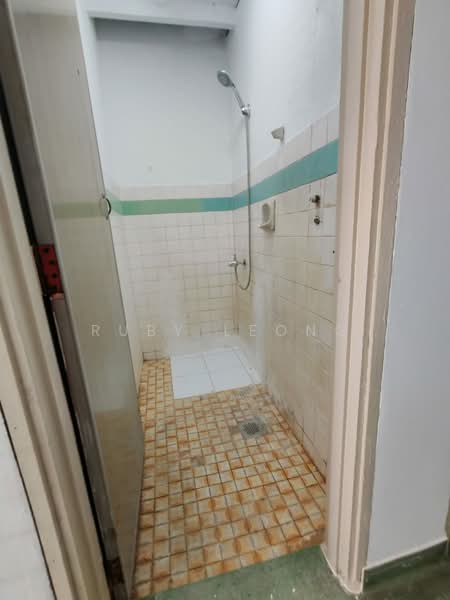 Rumah Teres 1 Tingkat untuk Disewa di Pjs 10 (Sunway) - Ruby Leong - Bathroom - PropertyGuru.com.my