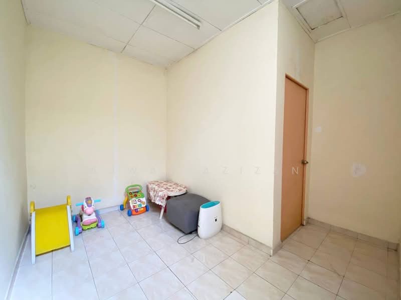 2-storey Terraced House for Sale in Bandar Saujana Putra (Tanjong Duabelas) - Ajwad Azizan - PropertyGuru.com.my