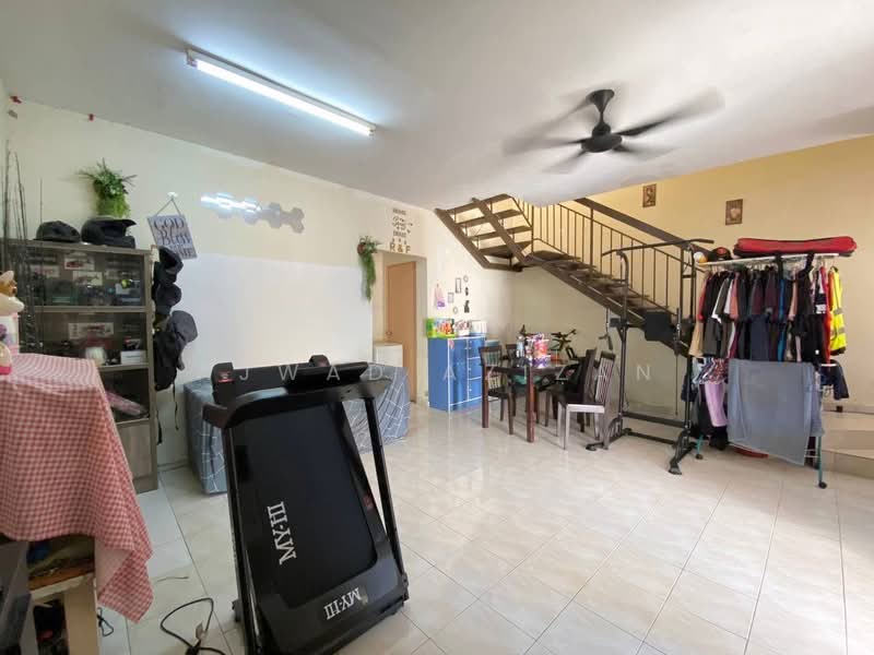 2-storey Terraced House for Sale in Bandar Saujana Putra (Tanjong Duabelas) - Ajwad Azizan - PropertyGuru.com.my