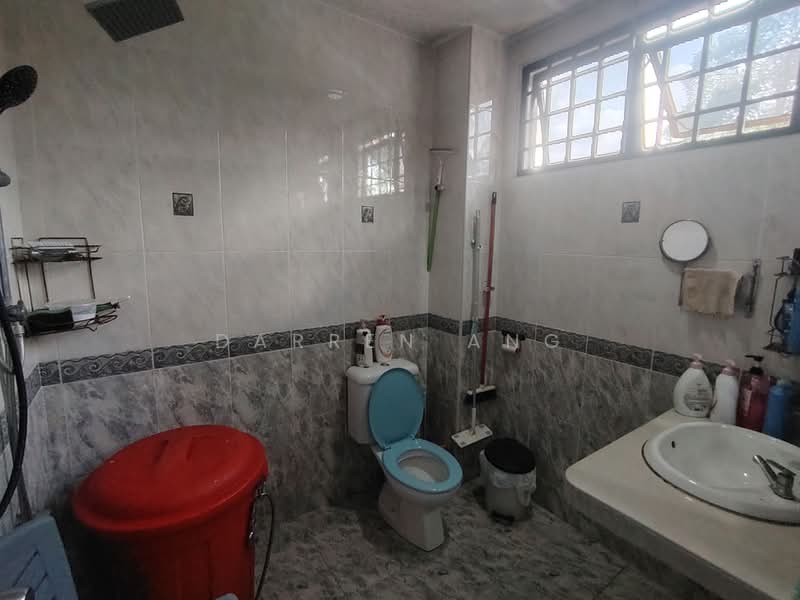 2-storey Terraced House for Sale in Bandar Baru Permas Jaya (Permas Jaya) - Darren Ang - Bathroom - PropertyGuru.com.my