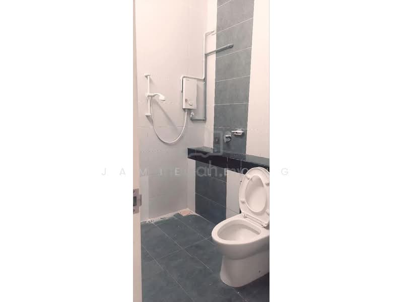 2-storey Terraced House for Rent in Eco Majestic (Semenyih) - Jamie Leong - Bathroom - PropertyGuru.com.my