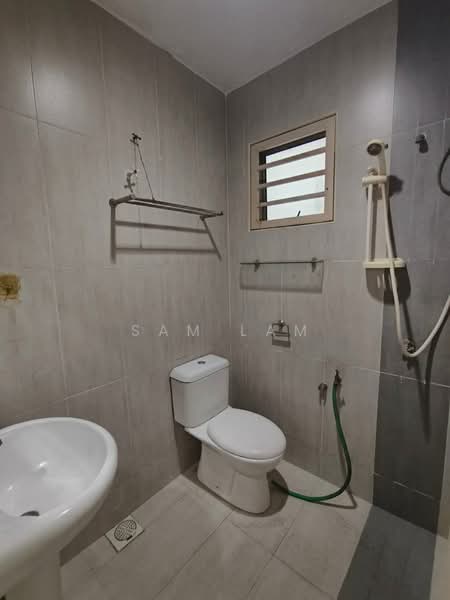 2-storey Terraced House for Sale in Taman Pengkalan Barat (Ipoh) - Sam Lam - Bathroom - PropertyGuru.com.my