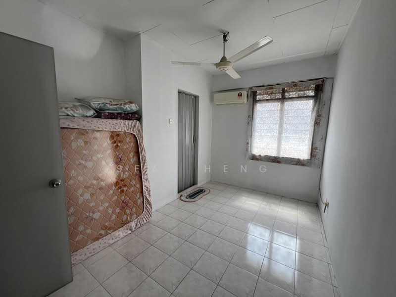 2-storey Terraced House for Sale in Taman Idaman (Simpang Ampat) - Sean Heng - Interior - PropertyGuru.com.my