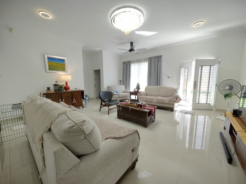 Bungalow for Sale in Bandar Baru Bangi (Selangor) - Herman Sazwan Nor Rahim - Living Room - PropertyGuru.com.my