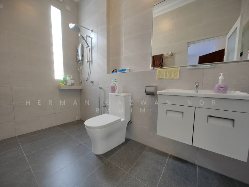 Bungalow for Sale in Bandar Baru Bangi (Selangor) - Herman Sazwan Nor Rahim - Bathroom - PropertyGuru.com.my