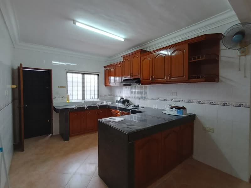 Rumah Teres 1 Tingkat untuk Dijual di Kelana Jaya (Petaling Jaya) - Sky Loong - Kitchen - PropertyGuru.com.my