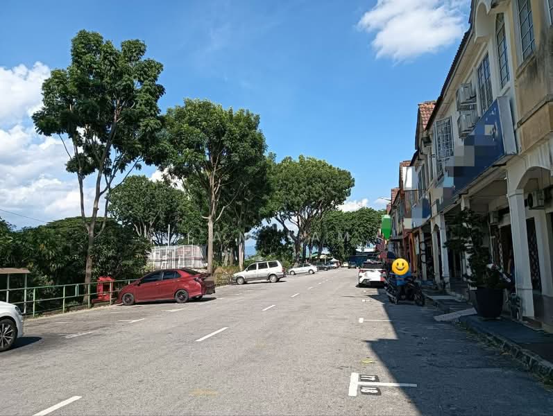 Shop for Sale in Bandar Lahat Baru (Lahat) - Sam Lam - Exterior - PropertyGuru.com.my