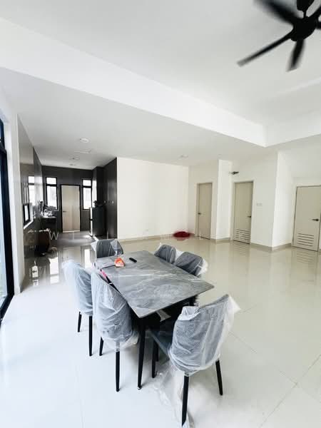 Rumah Berkembar untuk Disewa di Taman Sutera Utama (Skudai) - William Loke - Dining Room - PropertyGuru.com.my