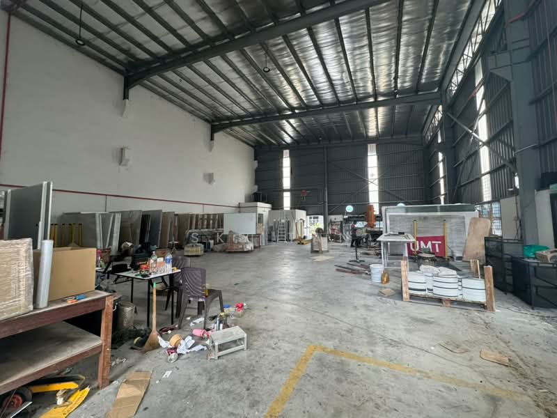 Semi-D Factory for Rent in Taman Desa Cemerlang (Ulu Tiram) - Sky Tan - Interior - PropertyGuru.com.my
