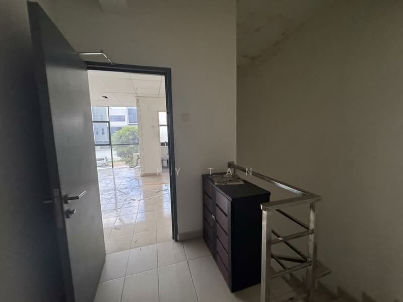 Semi-D Factory for Rent in Taman Desa Cemerlang (Ulu Tiram) - Sky Tan - Interior - PropertyGuru.com.my