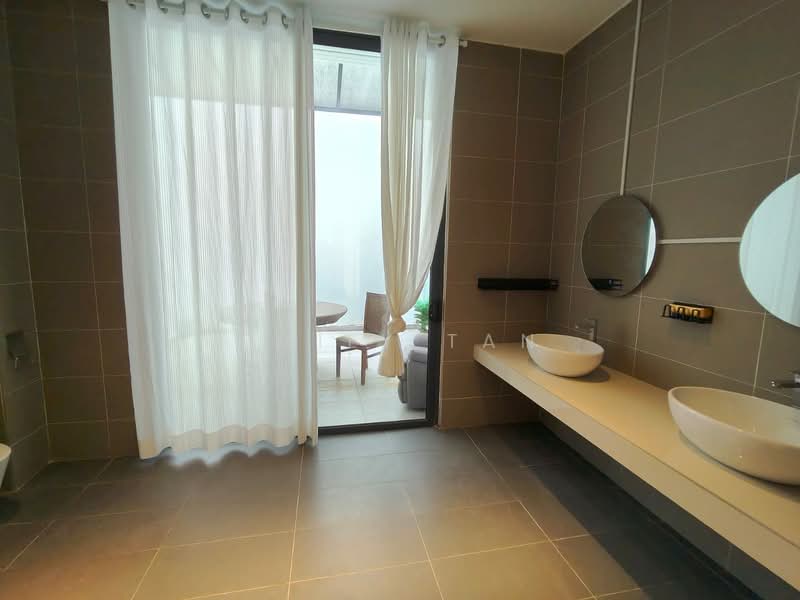 Rumah Teres 3.5 Tingkat untuk Disewa di Damansara Perdana (Selangor) - Emily Tan - Bathroom - PropertyGuru.com.my