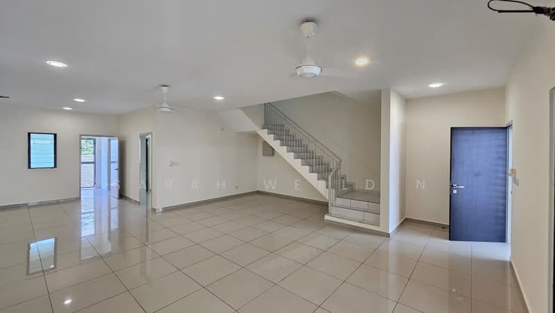 Rumah Teres 2 Tingkat untuk Dijual di Nilai (Negeri Sembilan) - Sarah Weelden - Living Room - PropertyGuru.com.my