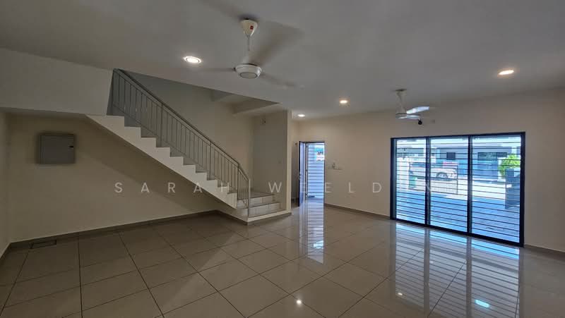 Rumah Teres 2 Tingkat untuk Dijual di Nilai (Negeri Sembilan) - Sarah Weelden - Living Room - PropertyGuru.com.my