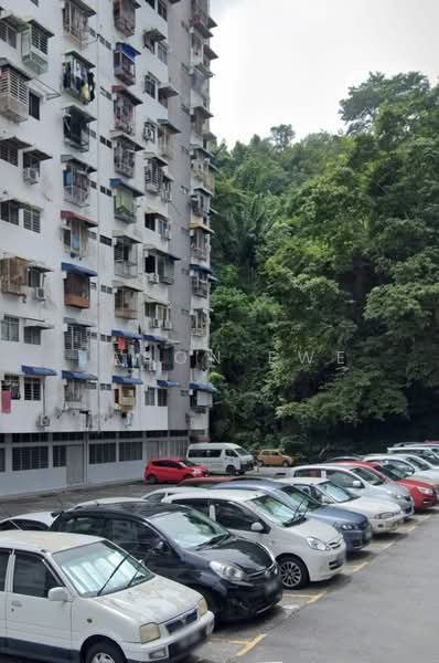 Rumah Flat untuk Disewa di Farlim 4 - Jason Ewe - Exterior - PropertyGuru.com.my