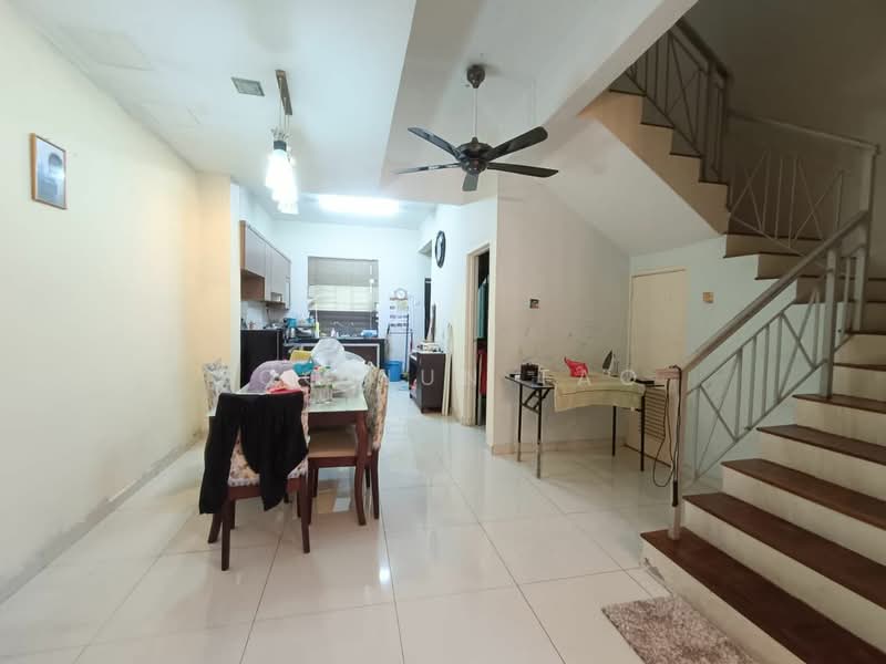 2-storey Terraced House for Rent in Austin (Johor Bahru) - Foo Jun Tao - Dining Room - PropertyGuru.com.my