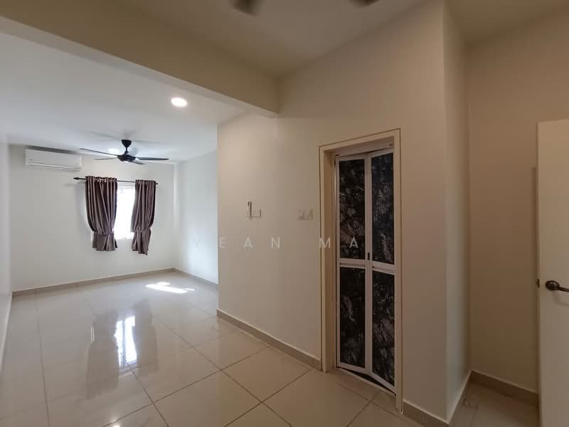 2-storey Terraced House for Sale in Taman Kundang Jaya (Rawang) - Yean Ma - Living Room - PropertyGuru.com.my