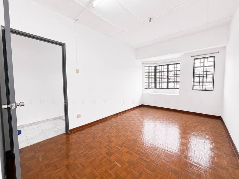 Rumah Teres 2 Tingkat untuk Dijual di Batu Caves (Selangor) - Shaziery Iskandar - PropertyGuru.com.my